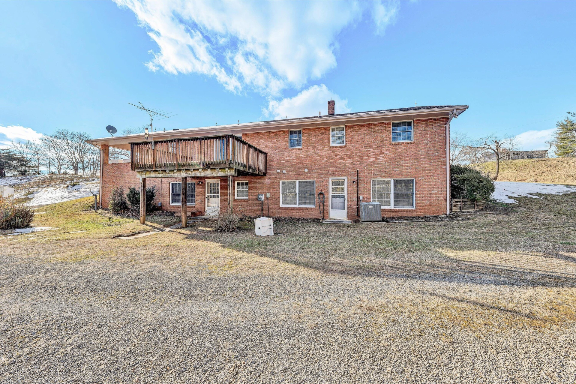 2346 Rockland RD - Photo 34