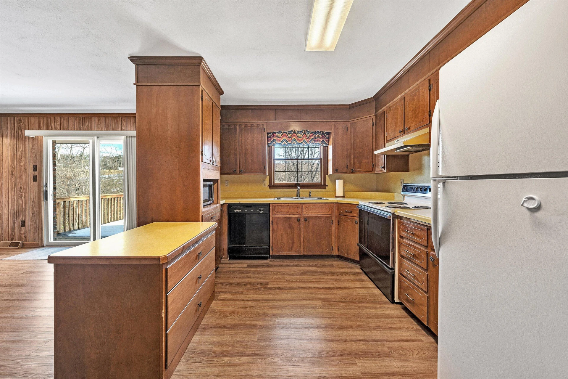 2346 Rockland RD - Photo 9