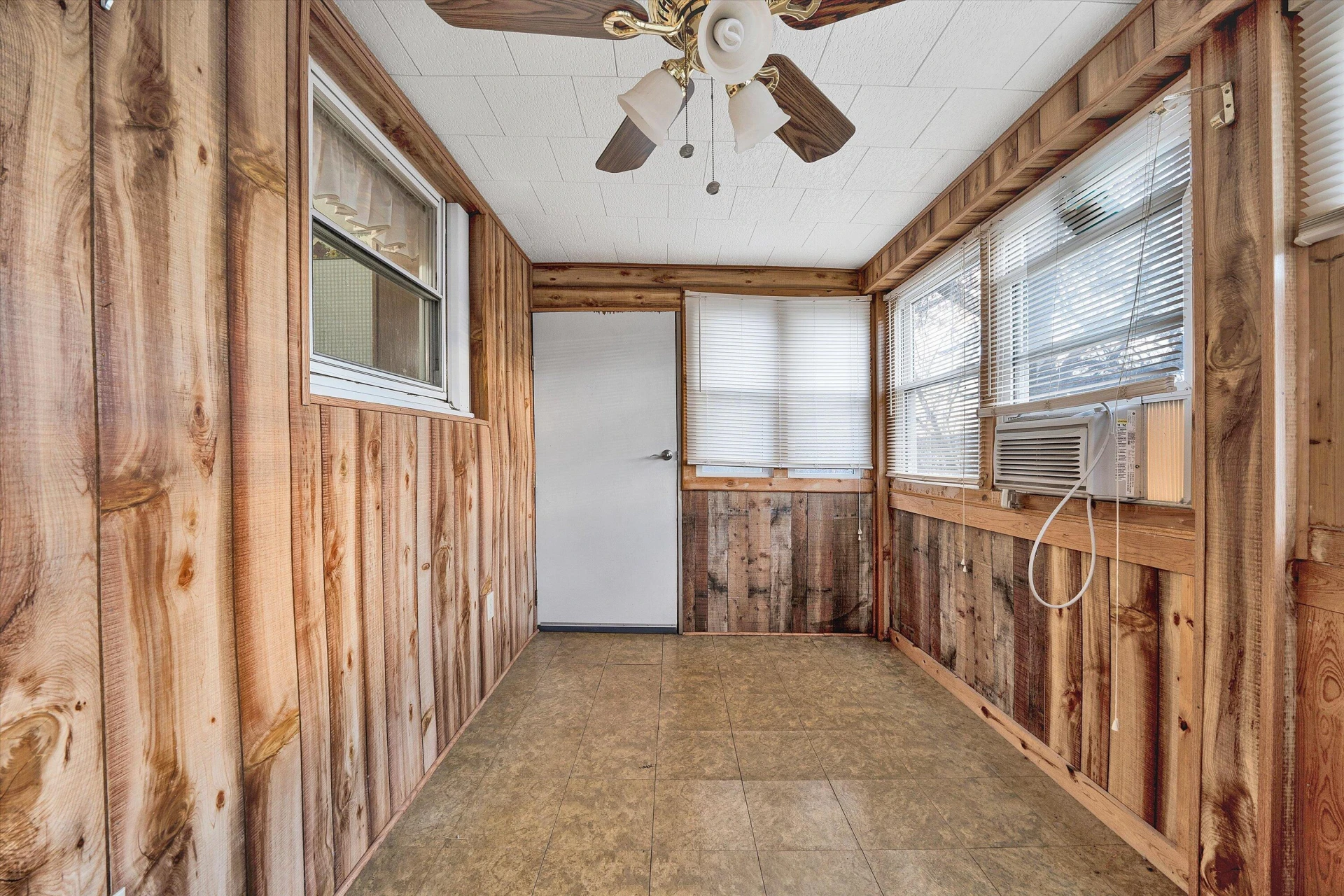 1204 Carolina AVE - Photo 17