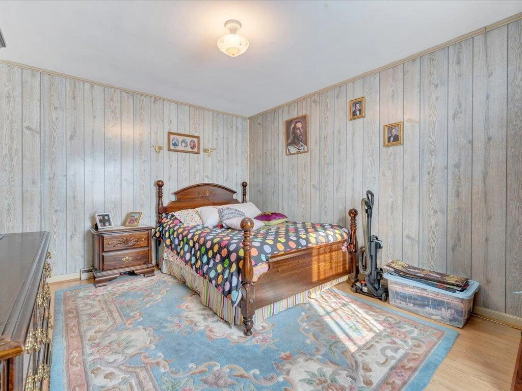 1043 Liberty ST - Photo 23