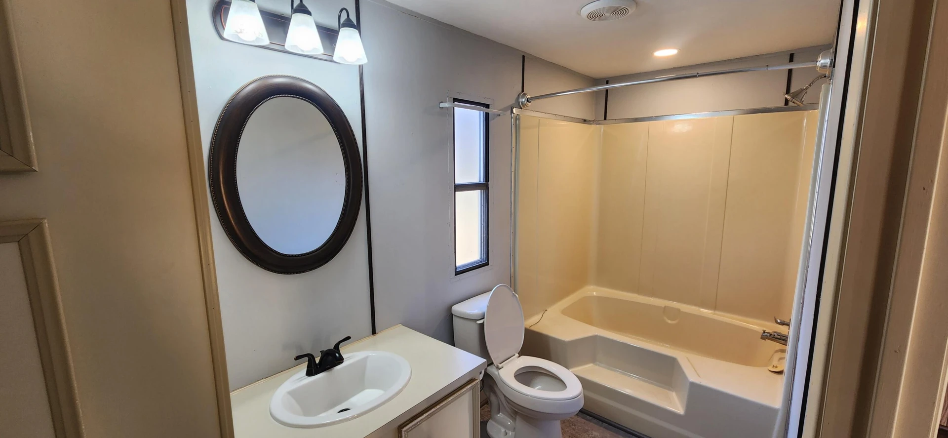 621 Kent RD - Photo 7