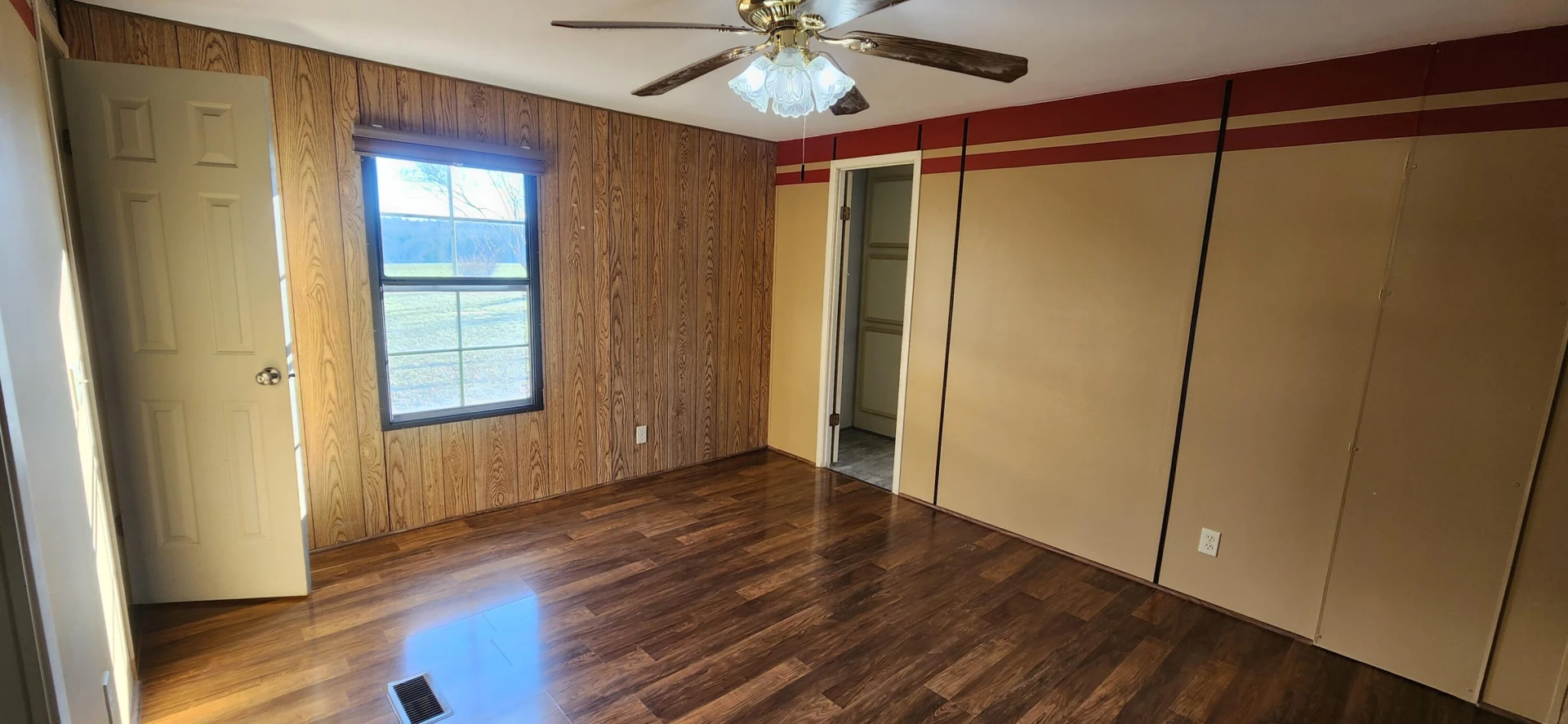 621 Kent RD - Photo 8