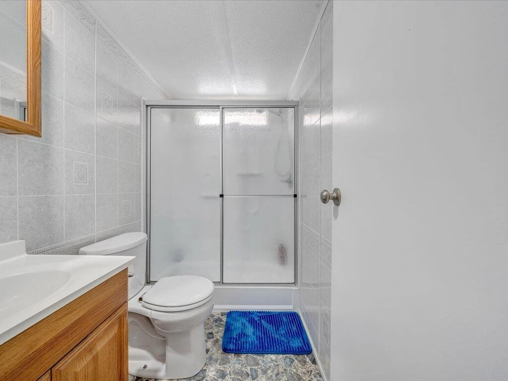 1051 Liberty ST - Photo 10