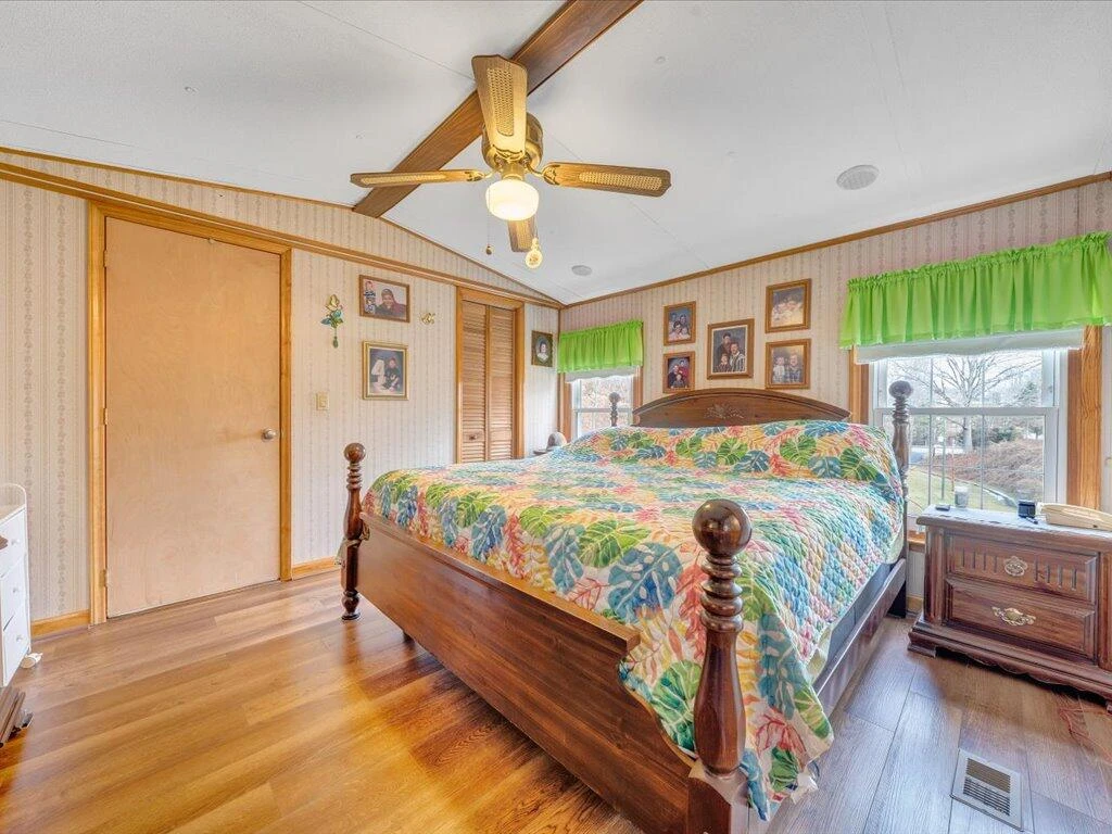 1051 Liberty ST - Photo 19