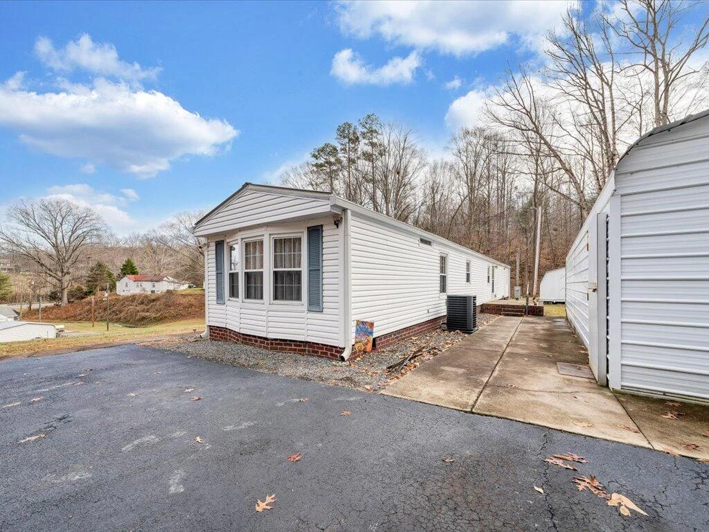 1051 Liberty ST - Photo 21