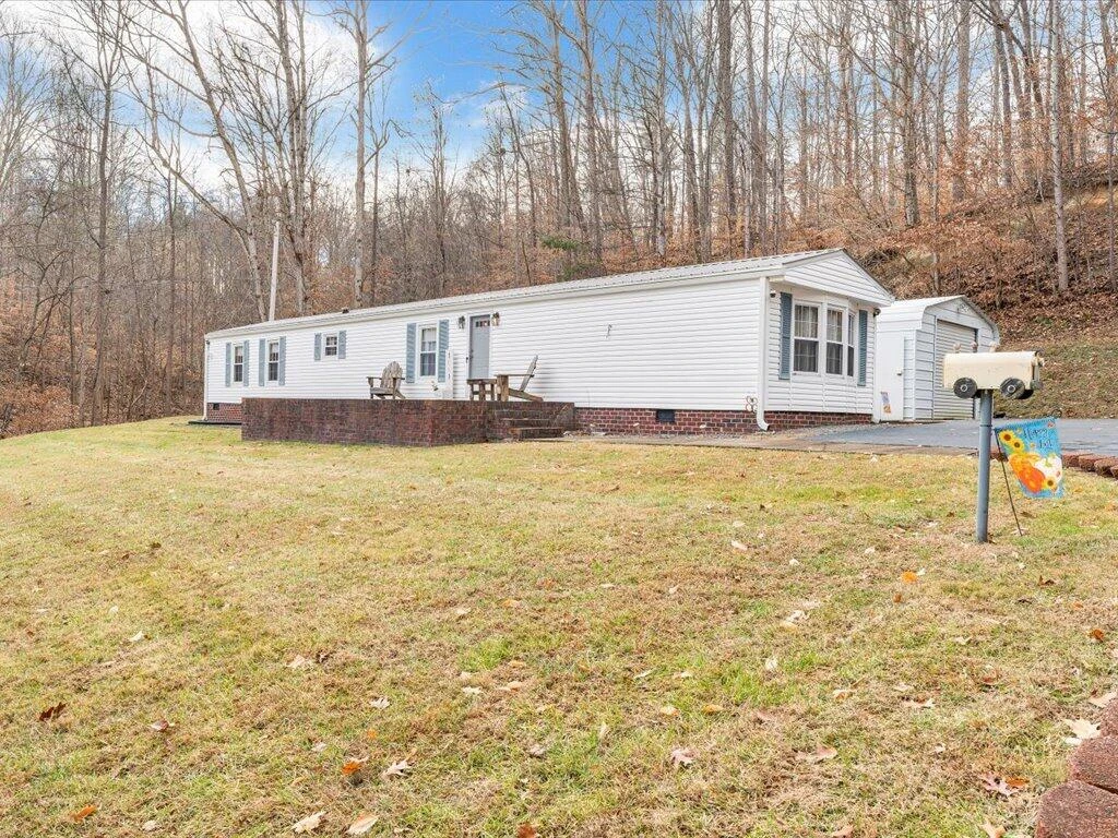 1051 Liberty ST - Photo 27