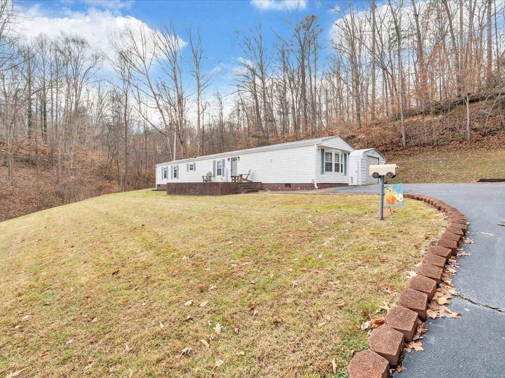 1051 Liberty ST - Photo 28