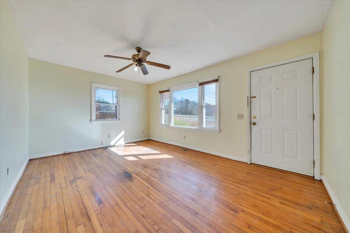 77 Virgil H Goode Hwy - Photo 4