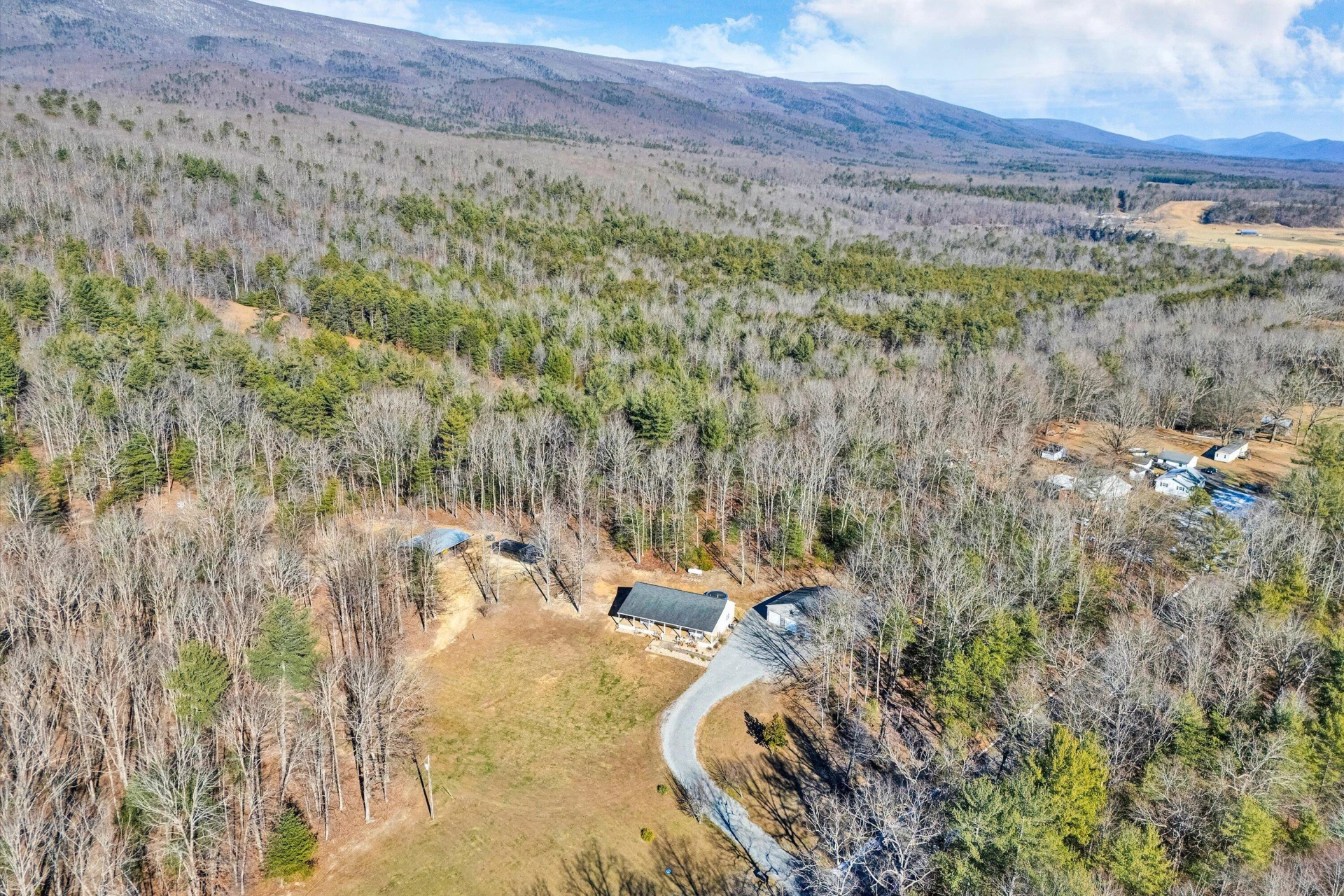 12903 Johns Creek RD - Photo 5