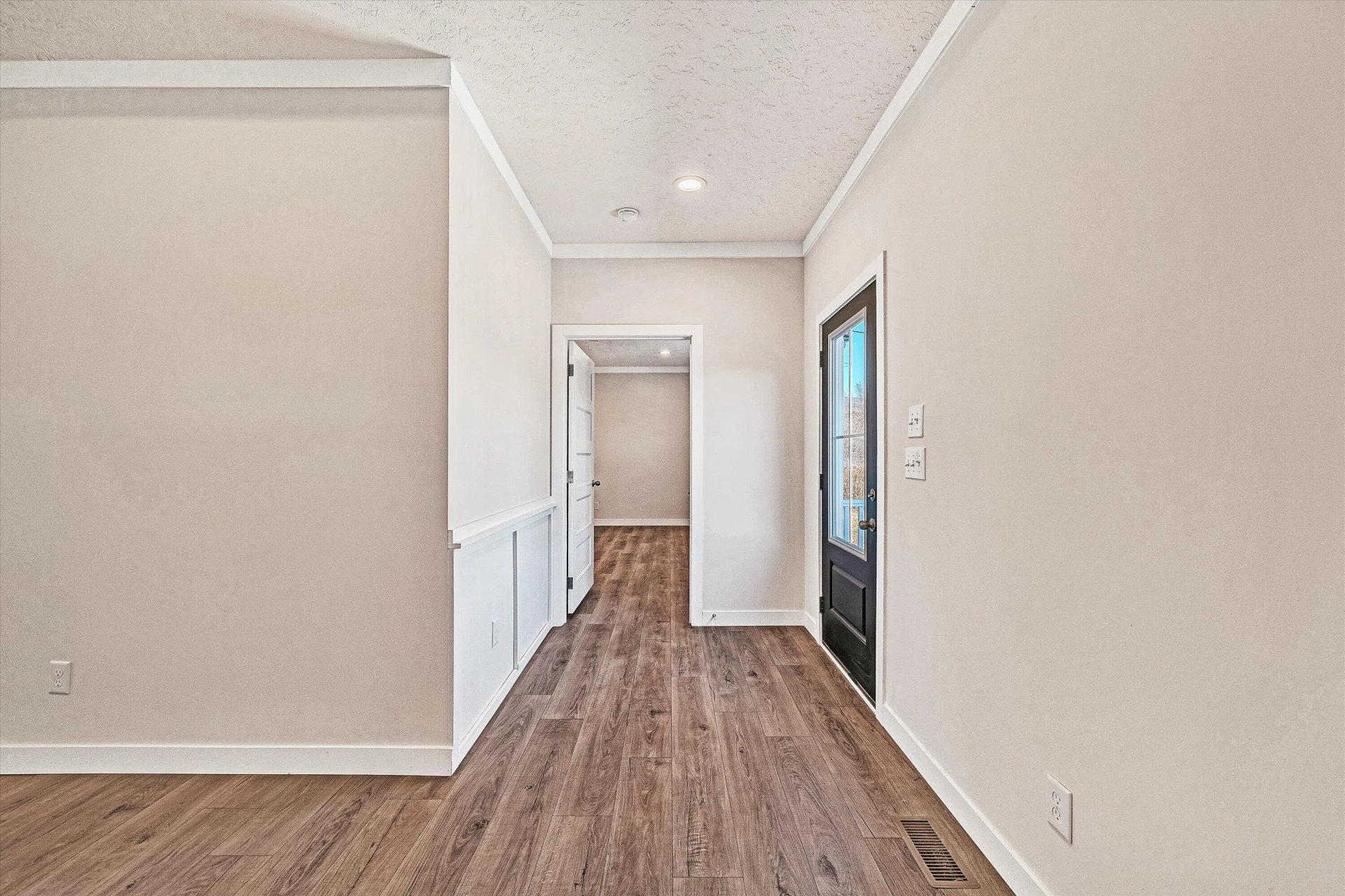3648 McDaniel DR - Photo 6