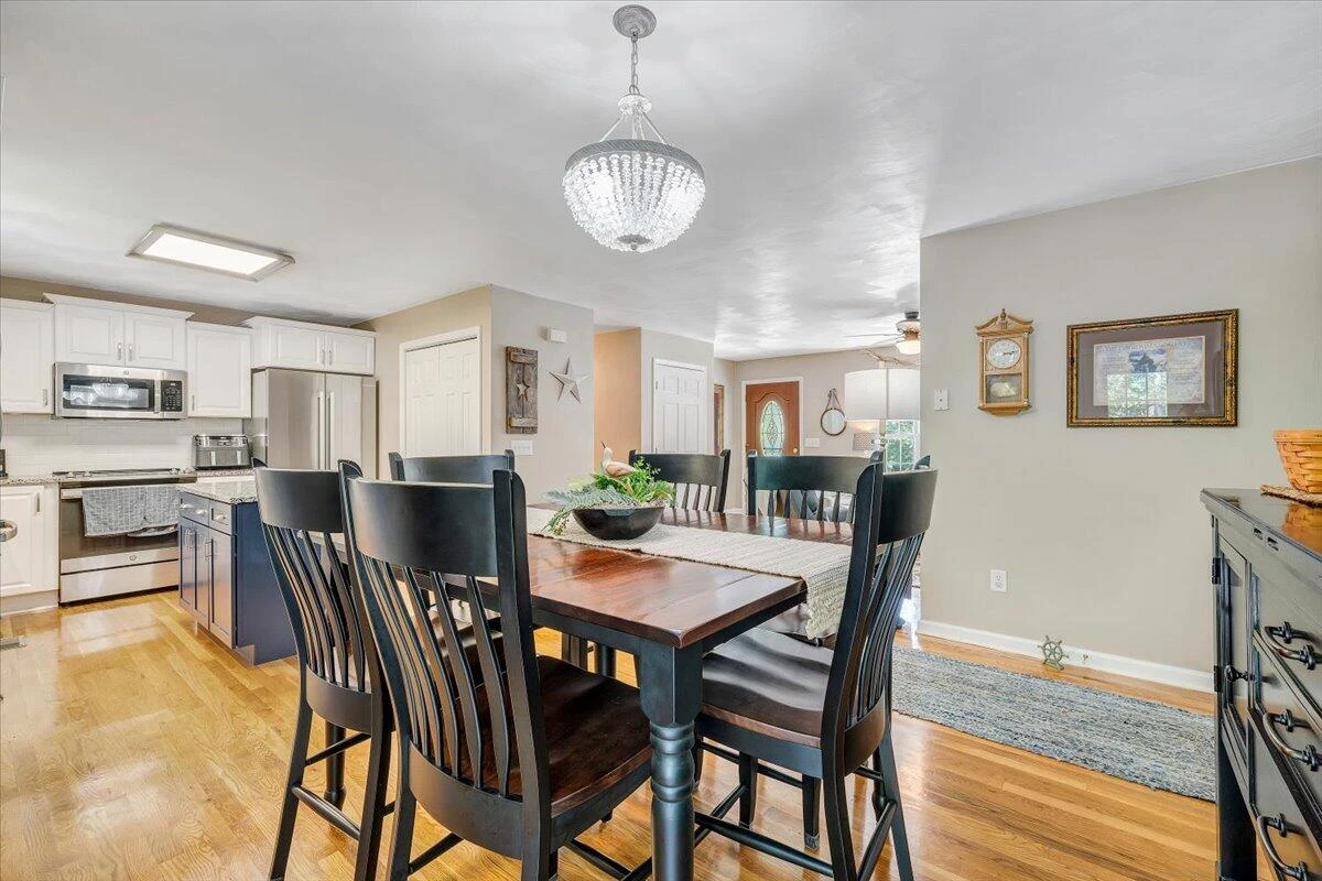 139 Lynville DR - Photo 12
