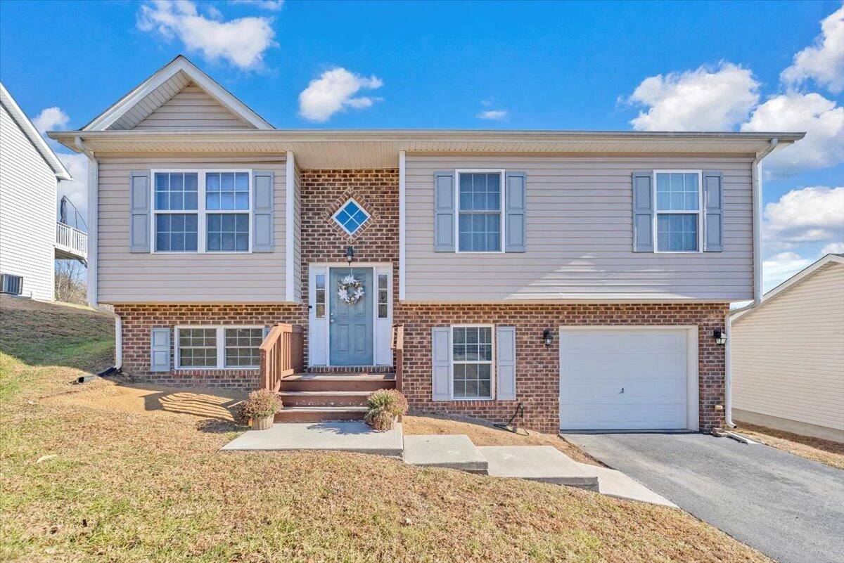 317 Timothy LN NW - Photo 5