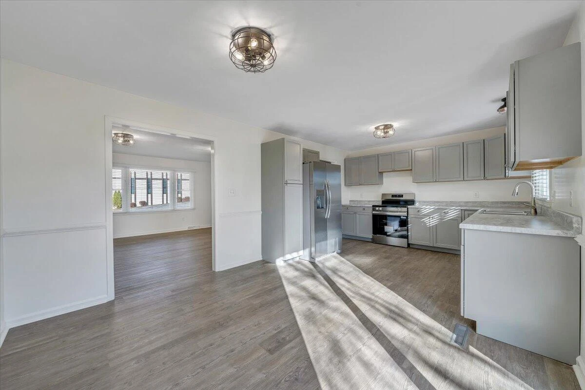 1349 Rainbow Forest DR - Photo 18