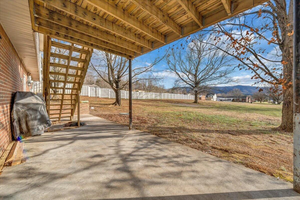 1349 Rainbow Forest DR - Photo 46