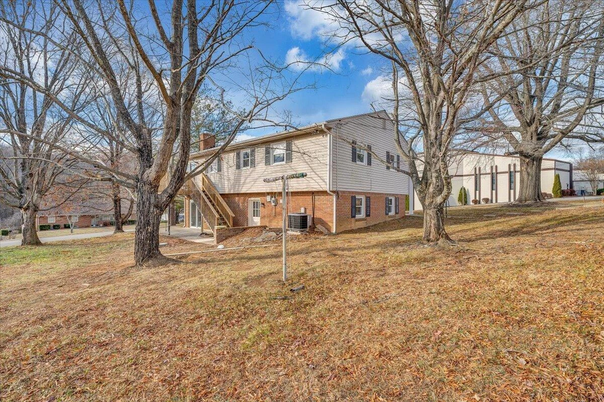 1349 Rainbow Forest DR - Photo 52