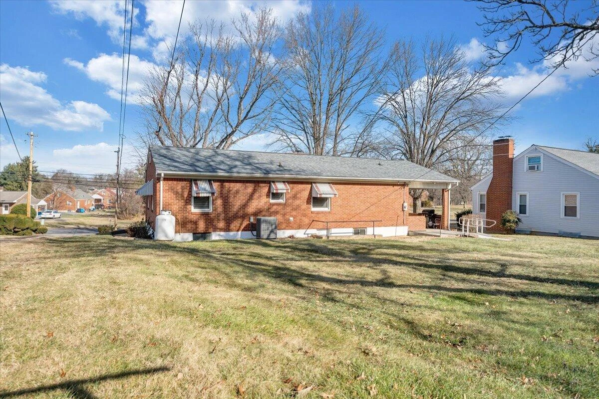 3808 Cove RD NW - Photo 33