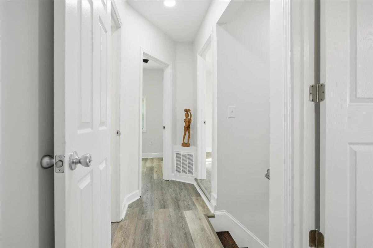 509 Patton AVE NW - Photo 12