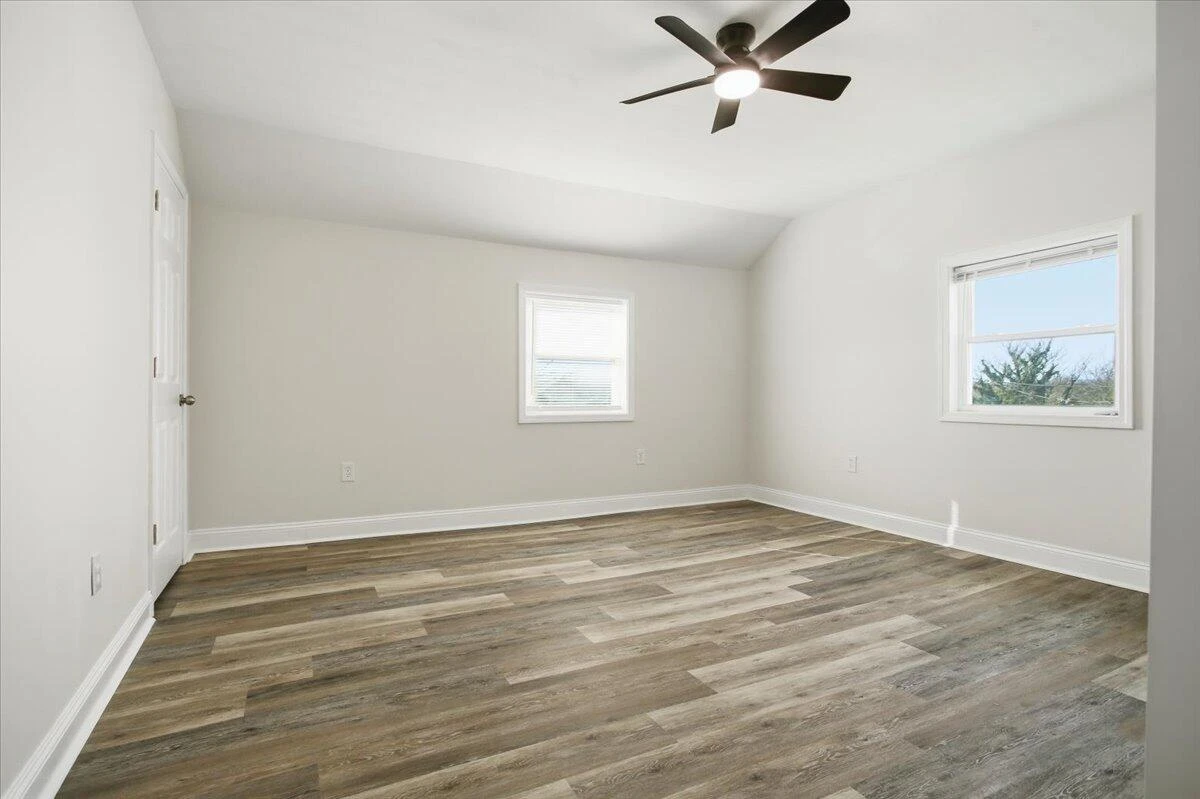 509 Patton AVE NW - Photo 24