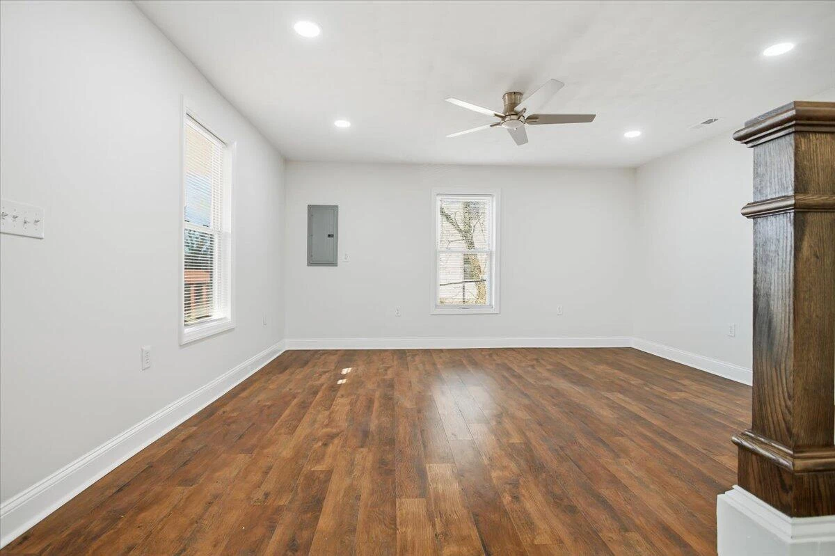 509 Patton AVE NW - Photo 4