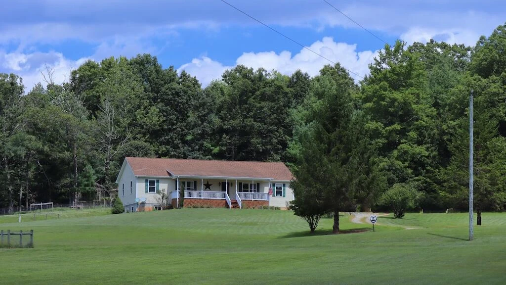 1247 Cannady School RD SE - Photo 4