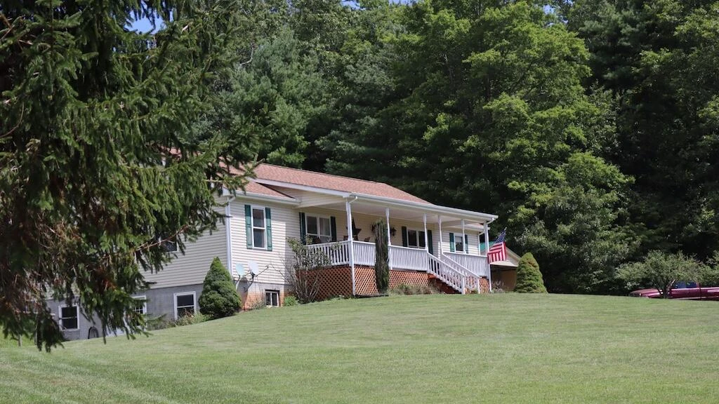 1247 Cannady School RD SE - Photo 5