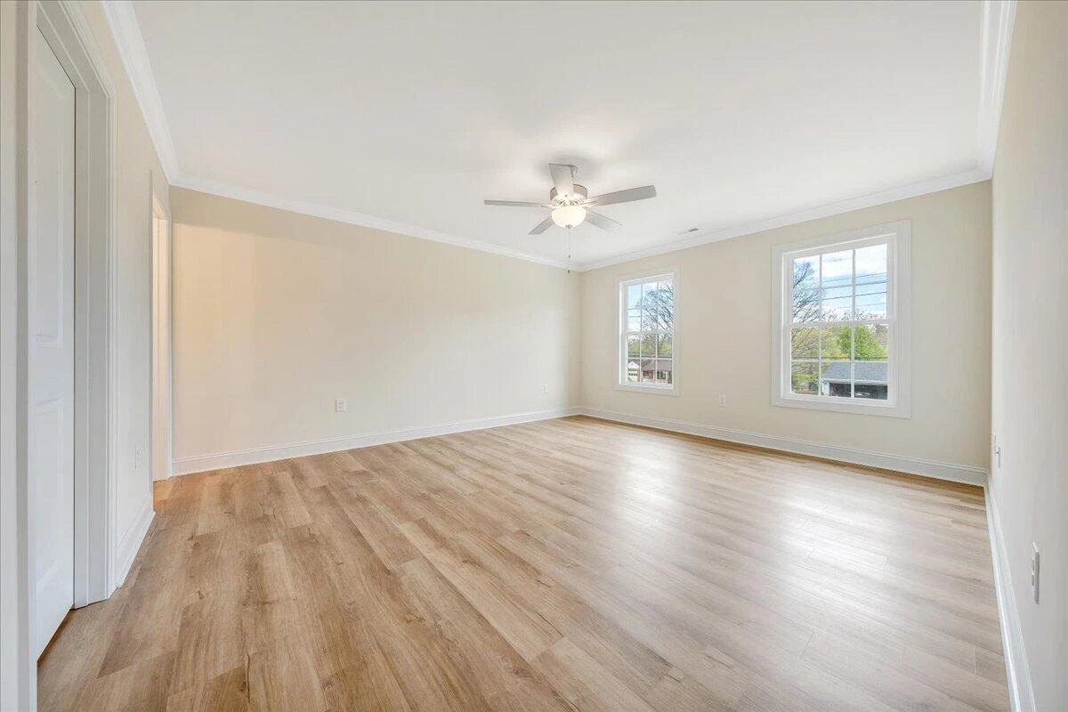 300 Ridgley LN - Photo 11
