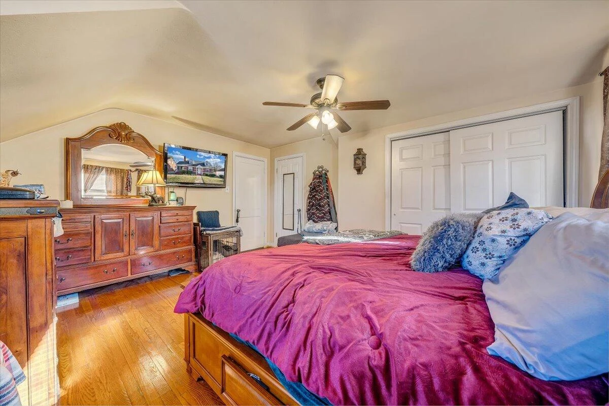 2913 Ravenwood AVE NW - Photo 18