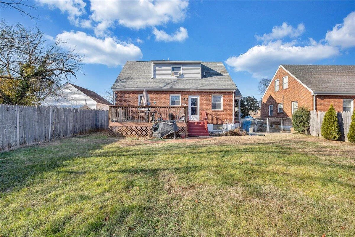 2913 Ravenwood AVE NW - Photo 31