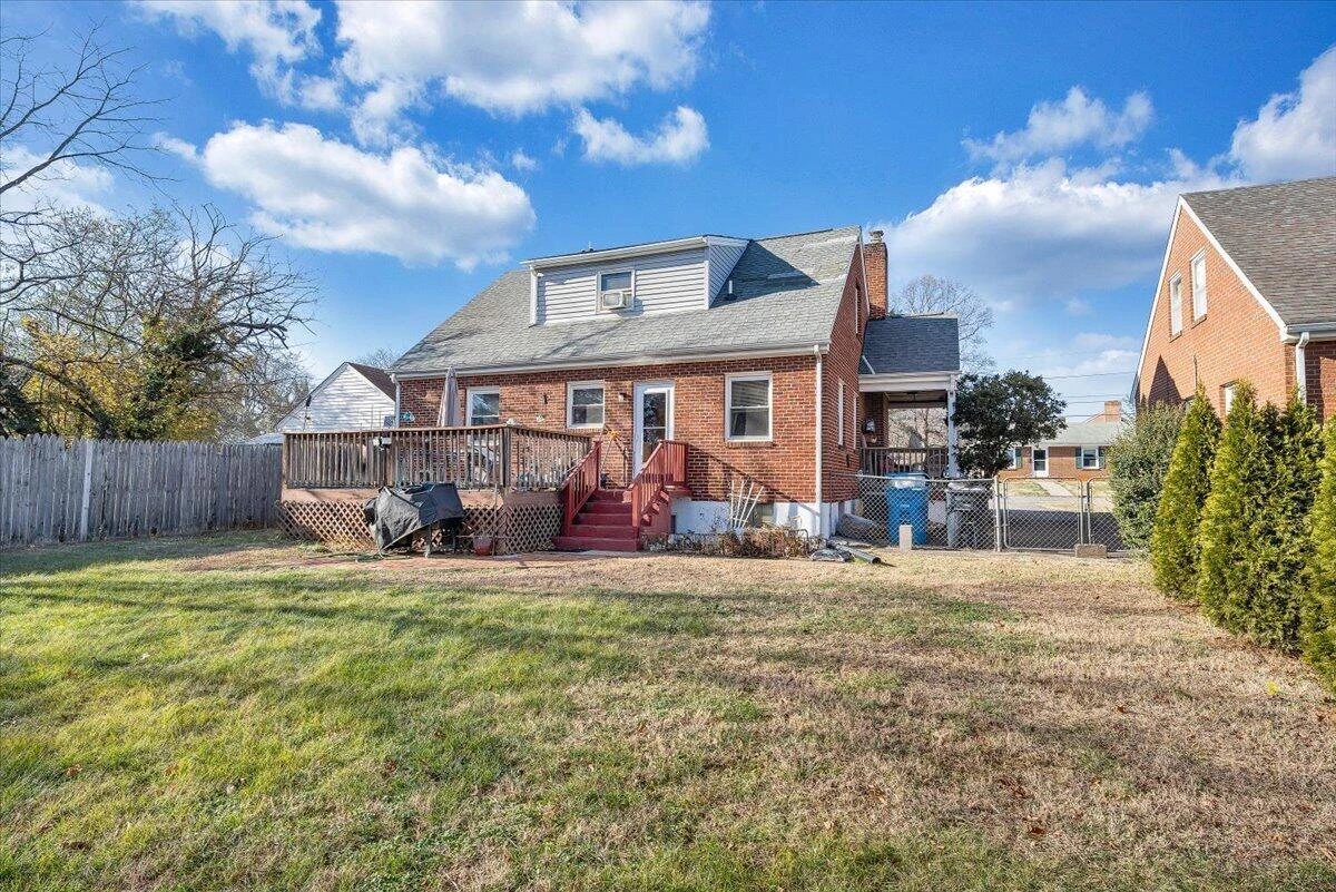 2913 Ravenwood AVE NW - Photo 33