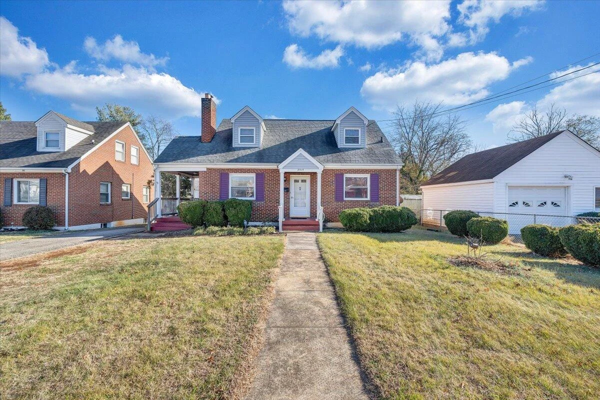 2913 Ravenwood AVE NW - Photo 37