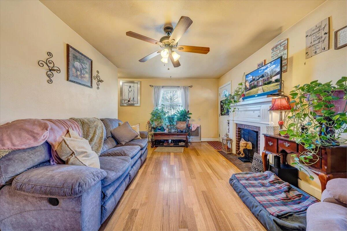 2913 Ravenwood AVE NW - Photo 5