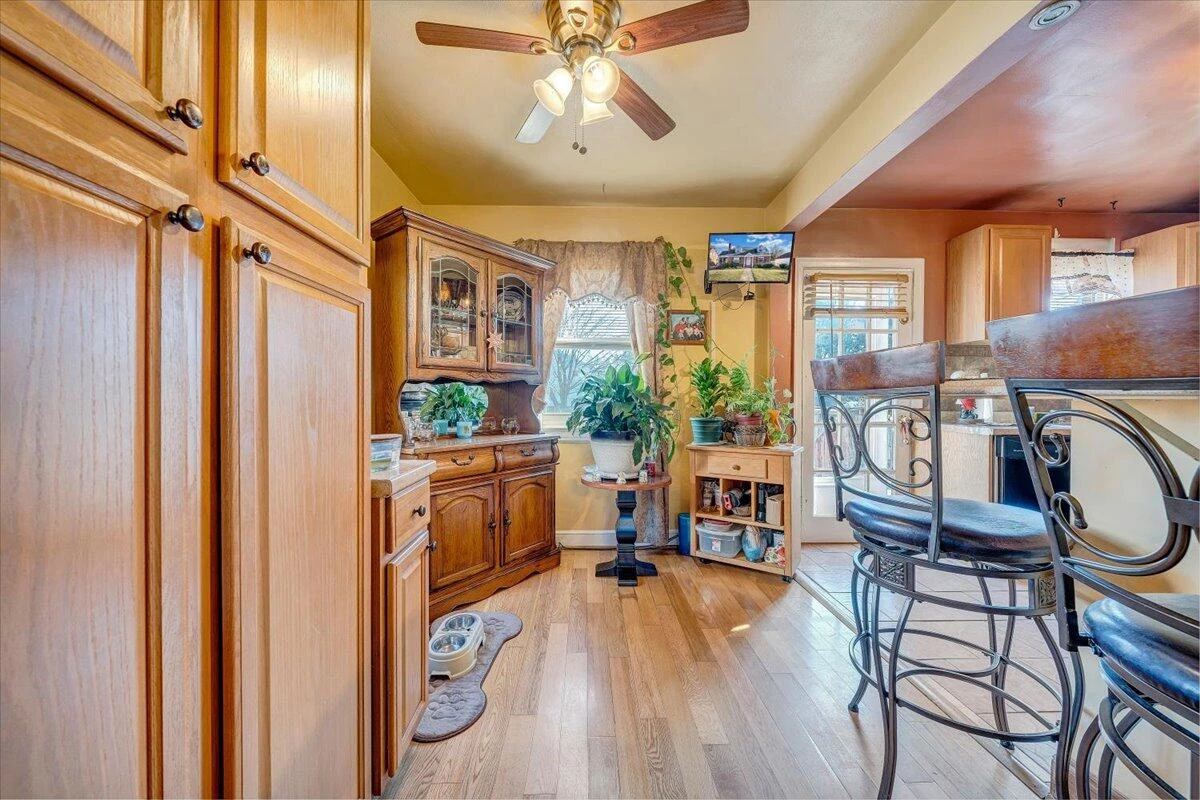 2913 Ravenwood AVE NW - Photo 6