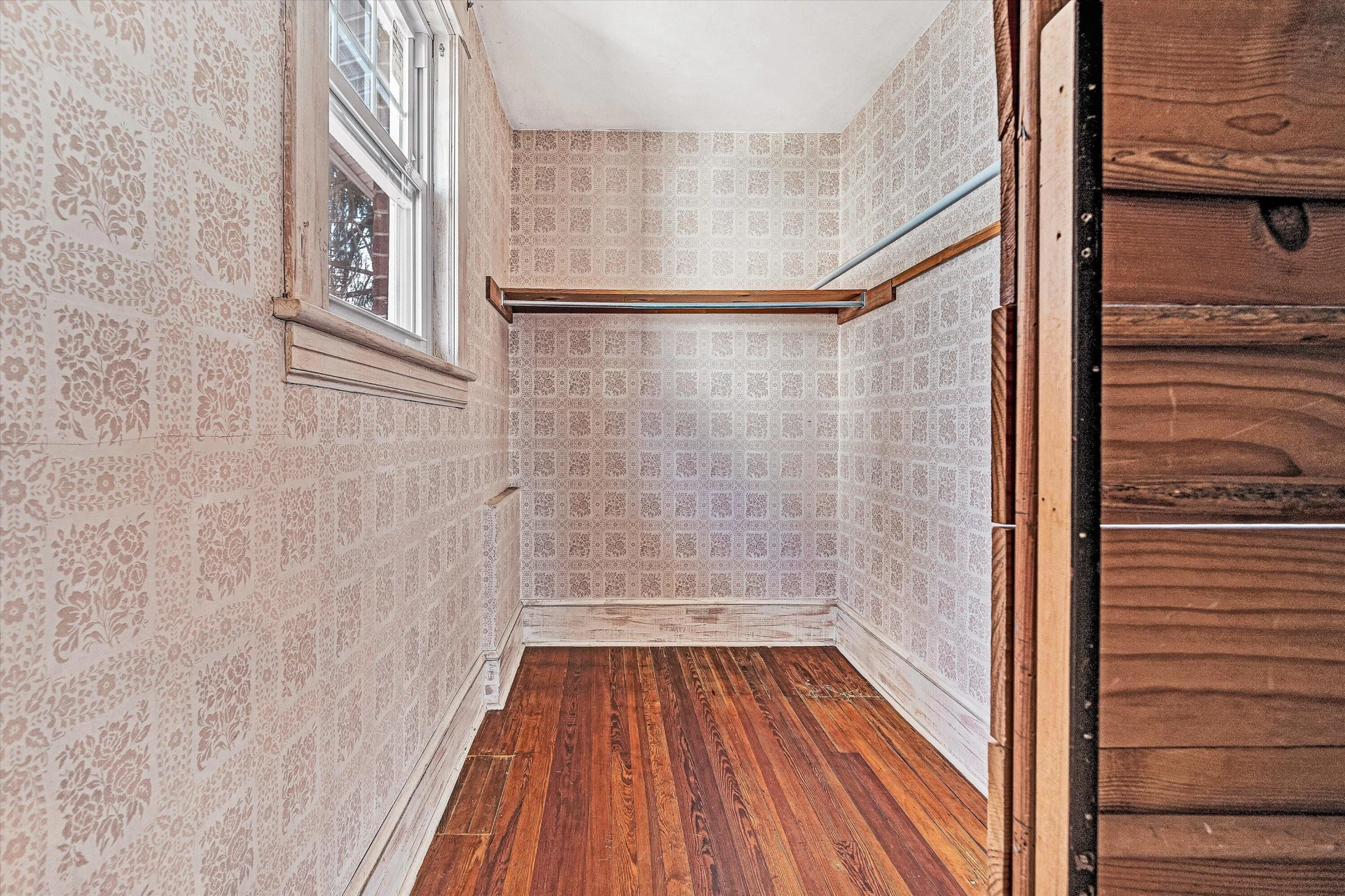 1844 Blenheim RD SW - Photo 24
