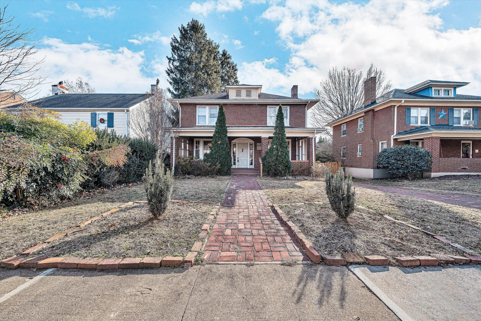 1844 Blenheim RD SW - Photo 3