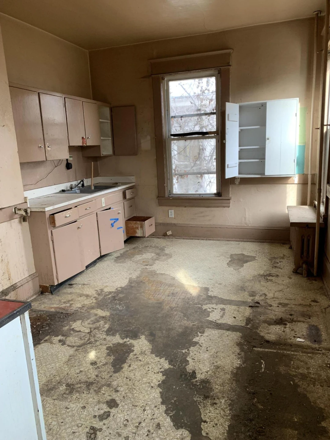 1338 Clarke AVE SW - Photo 16