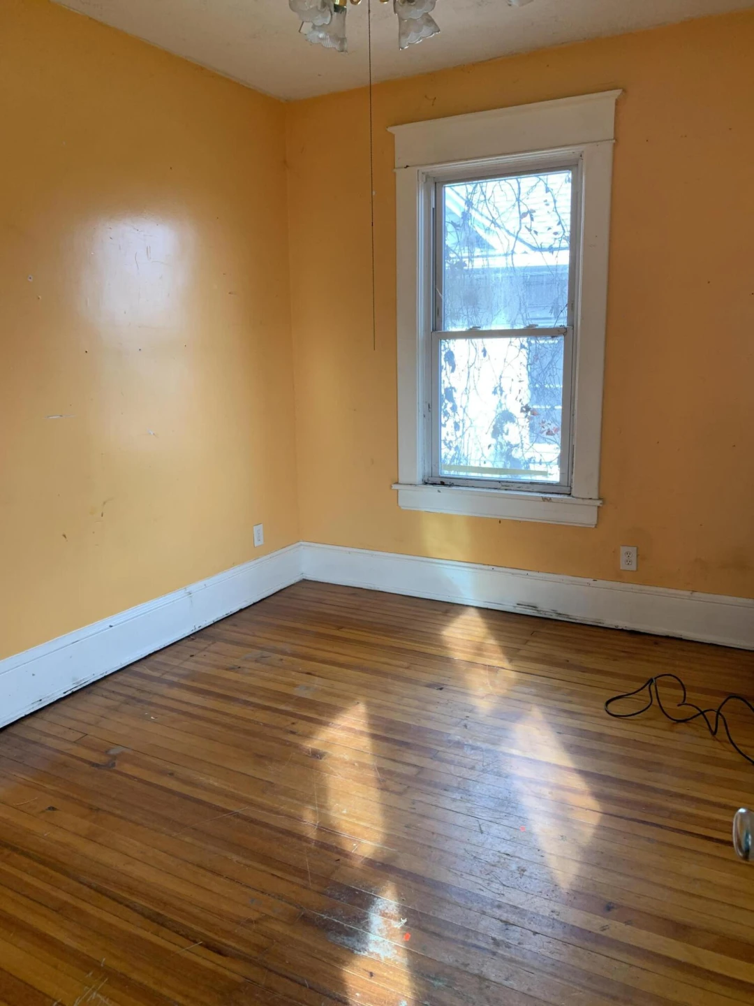 1338 Clarke AVE SW - Photo 6
