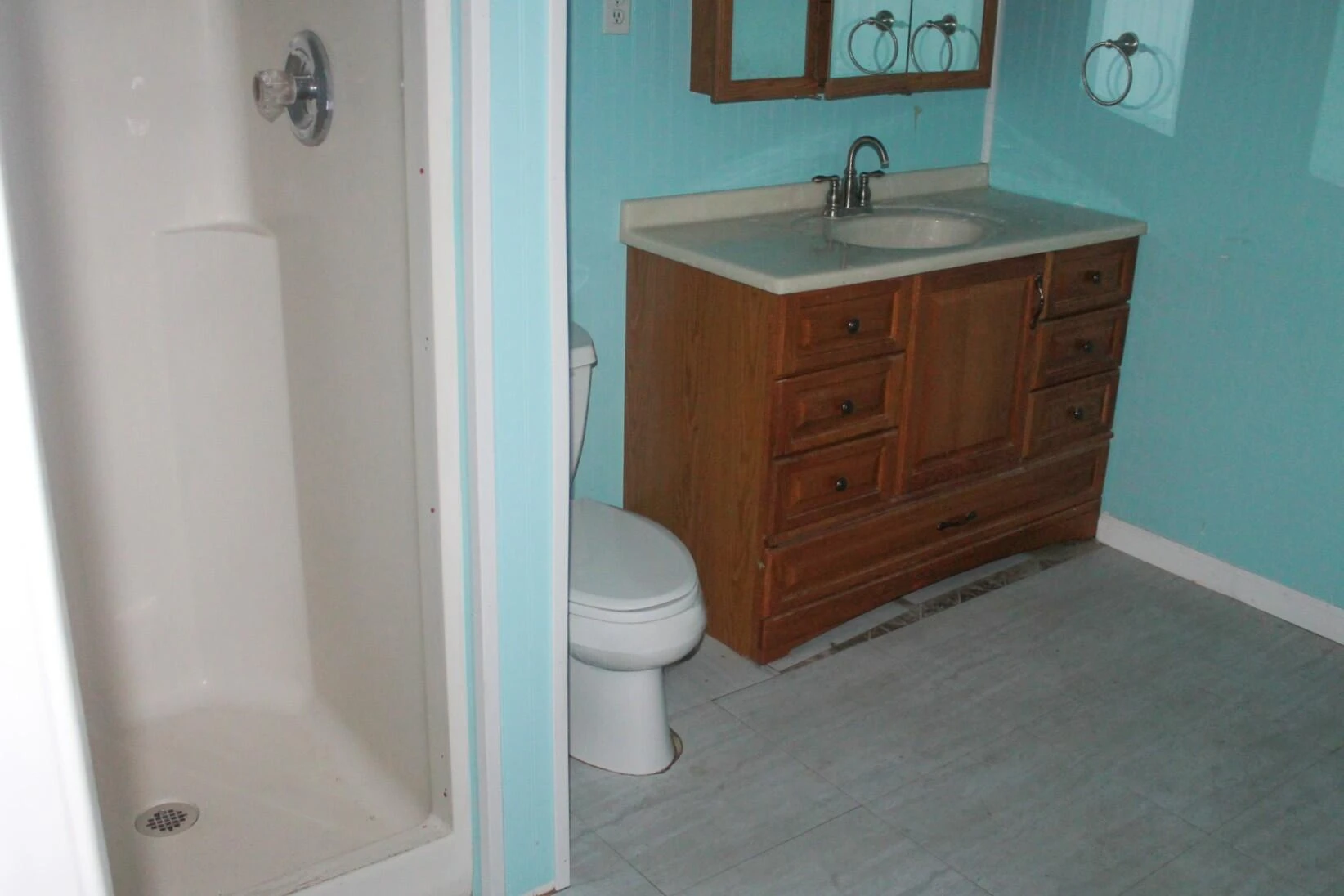 1039 Alvin DR - Photo 14
