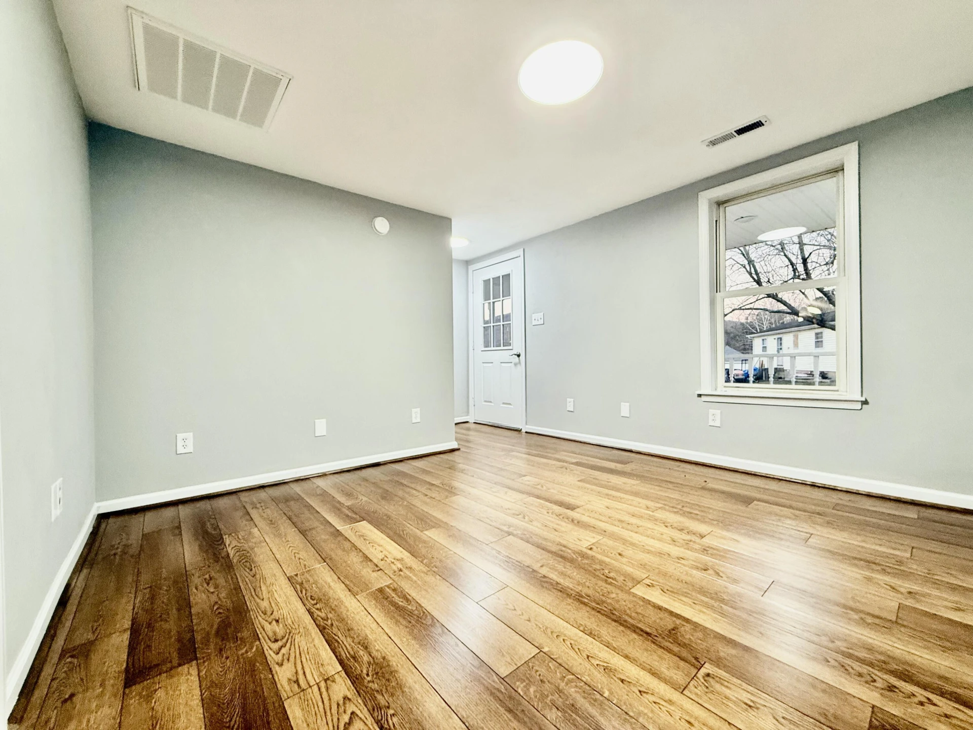 3715 Sandlewood RD - Photo 11