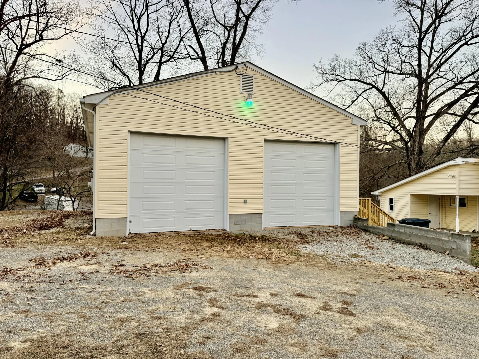 3715 Sandlewood RD - Photo 3