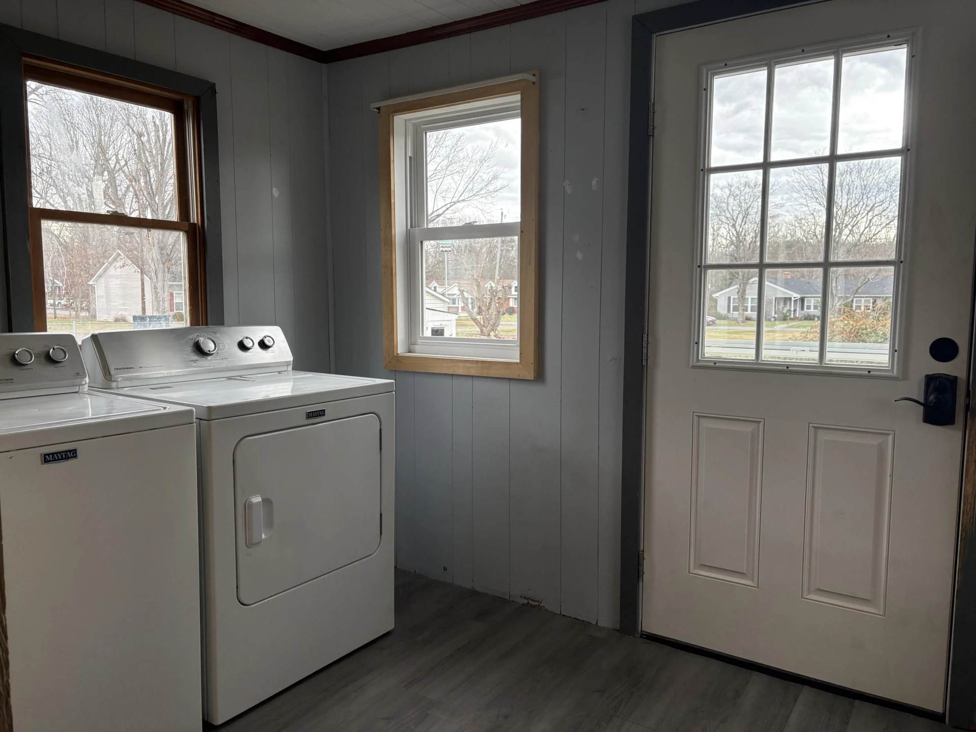 1132 Jefferson AVE - Photo 12