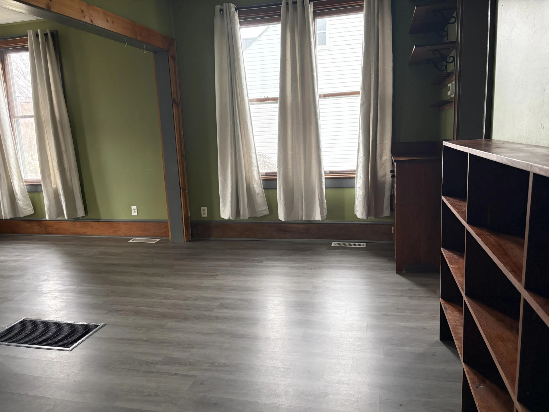 1132 Jefferson AVE - Photo 6