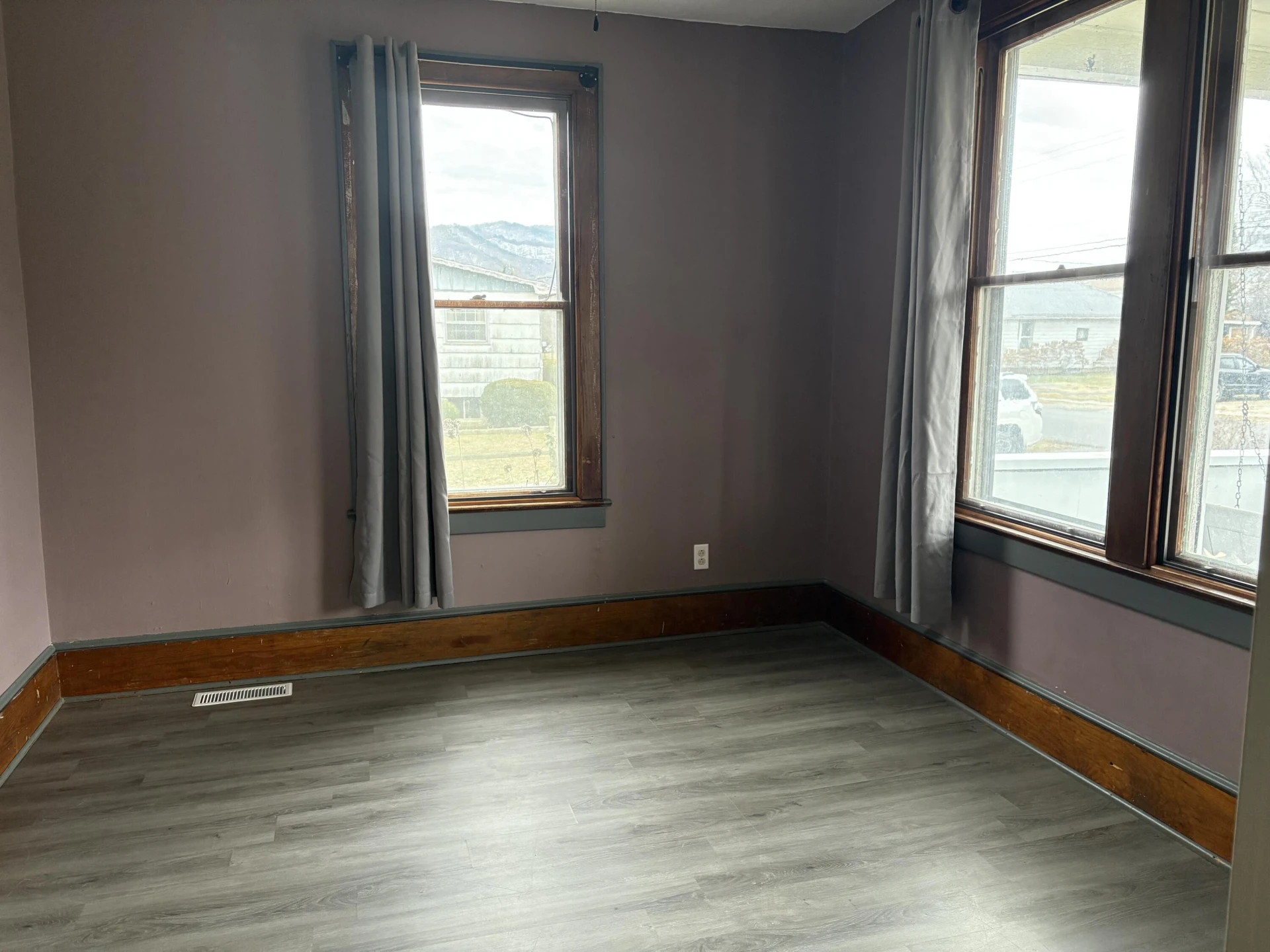 1132 Jefferson AVE - Photo 9