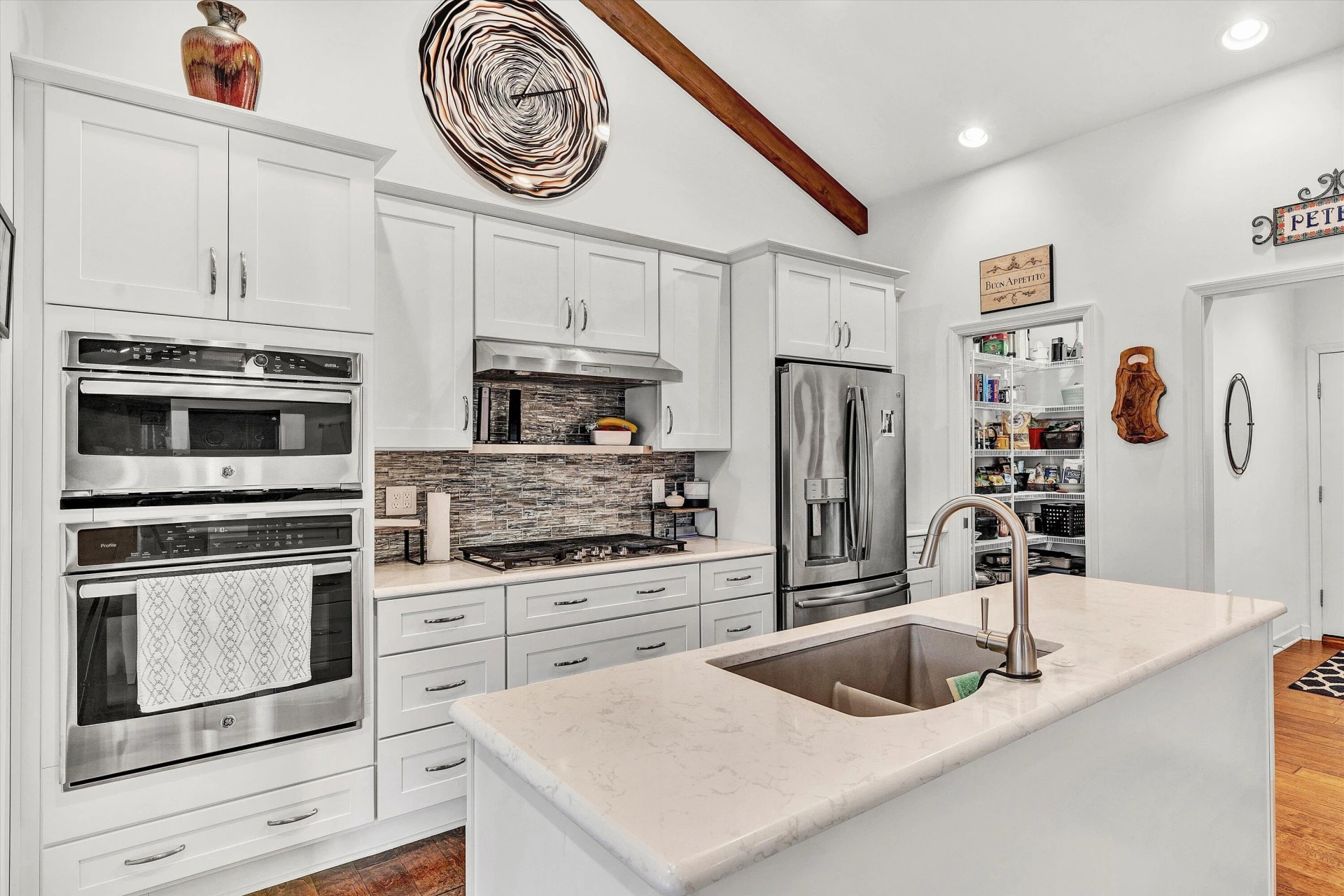 689 Ambler LN - Photo 24
