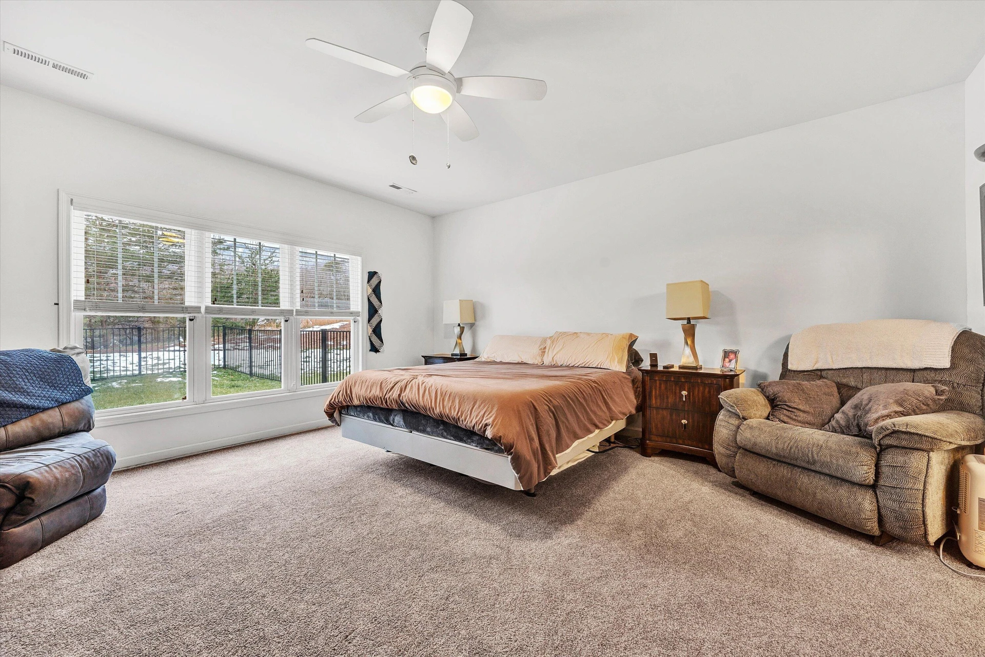 689 Ambler LN - Photo 35