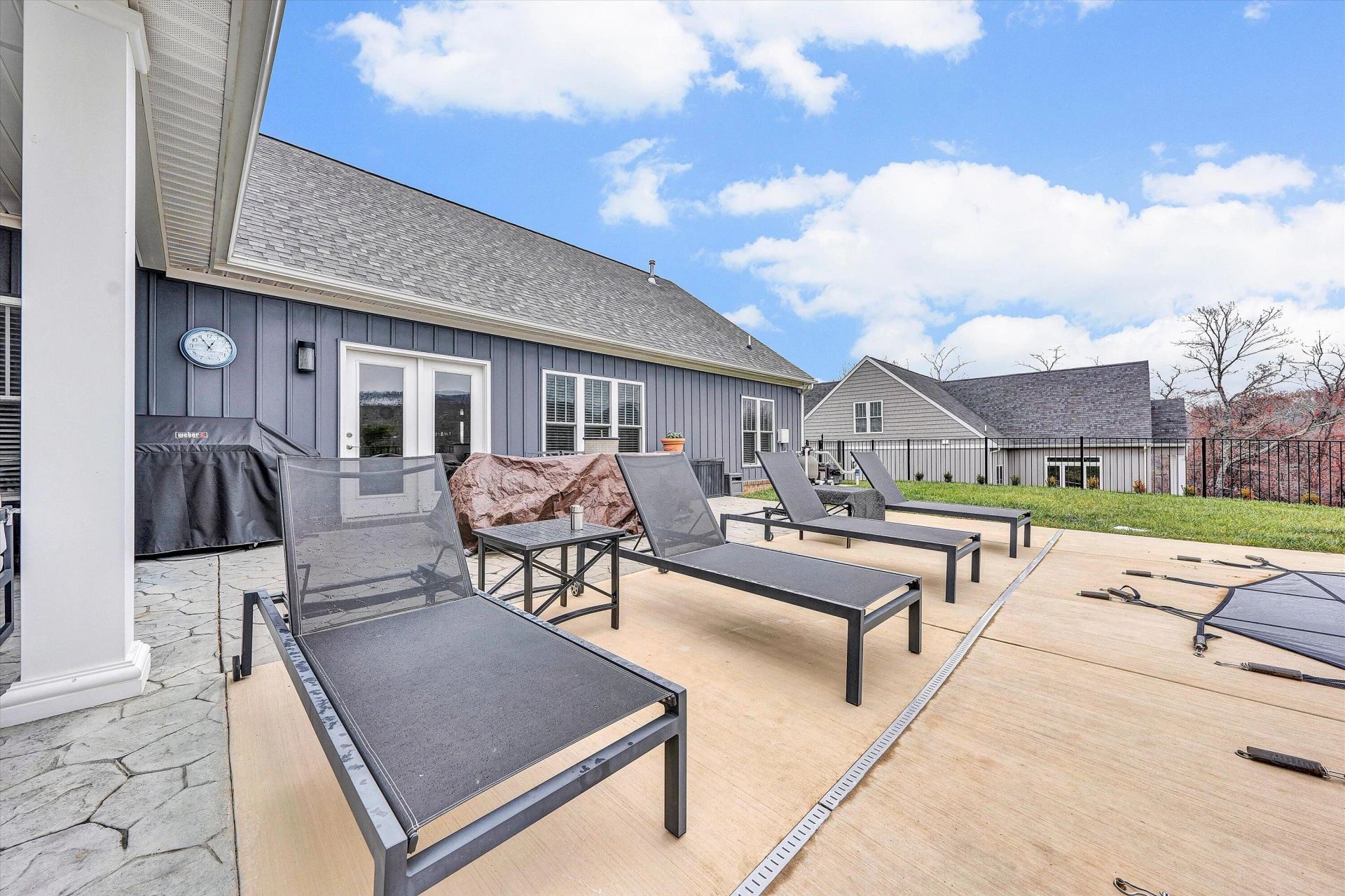 689 Ambler LN - Photo 46