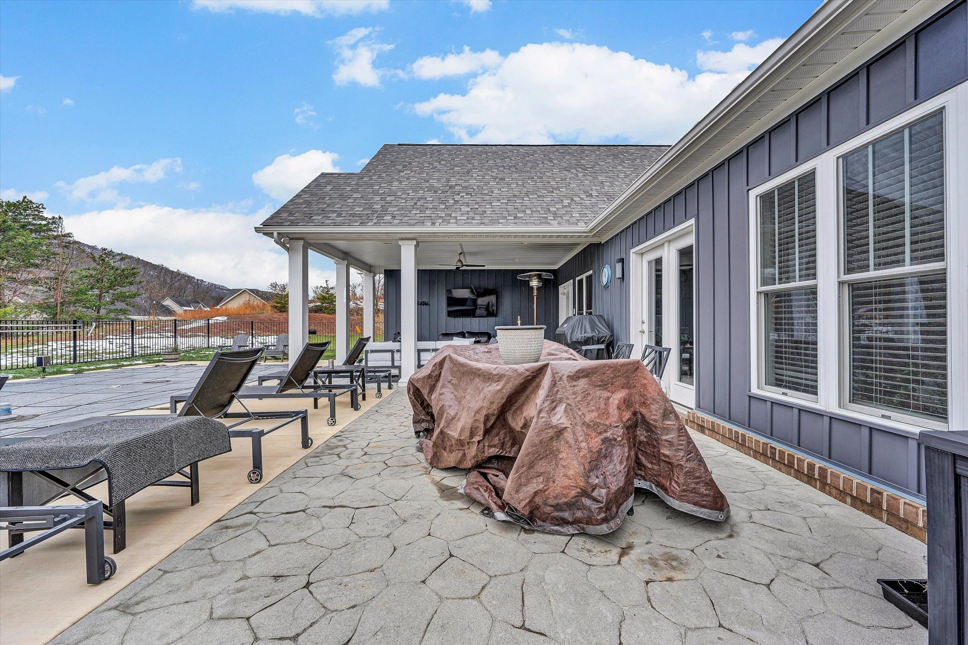 689 Ambler LN - Photo 47