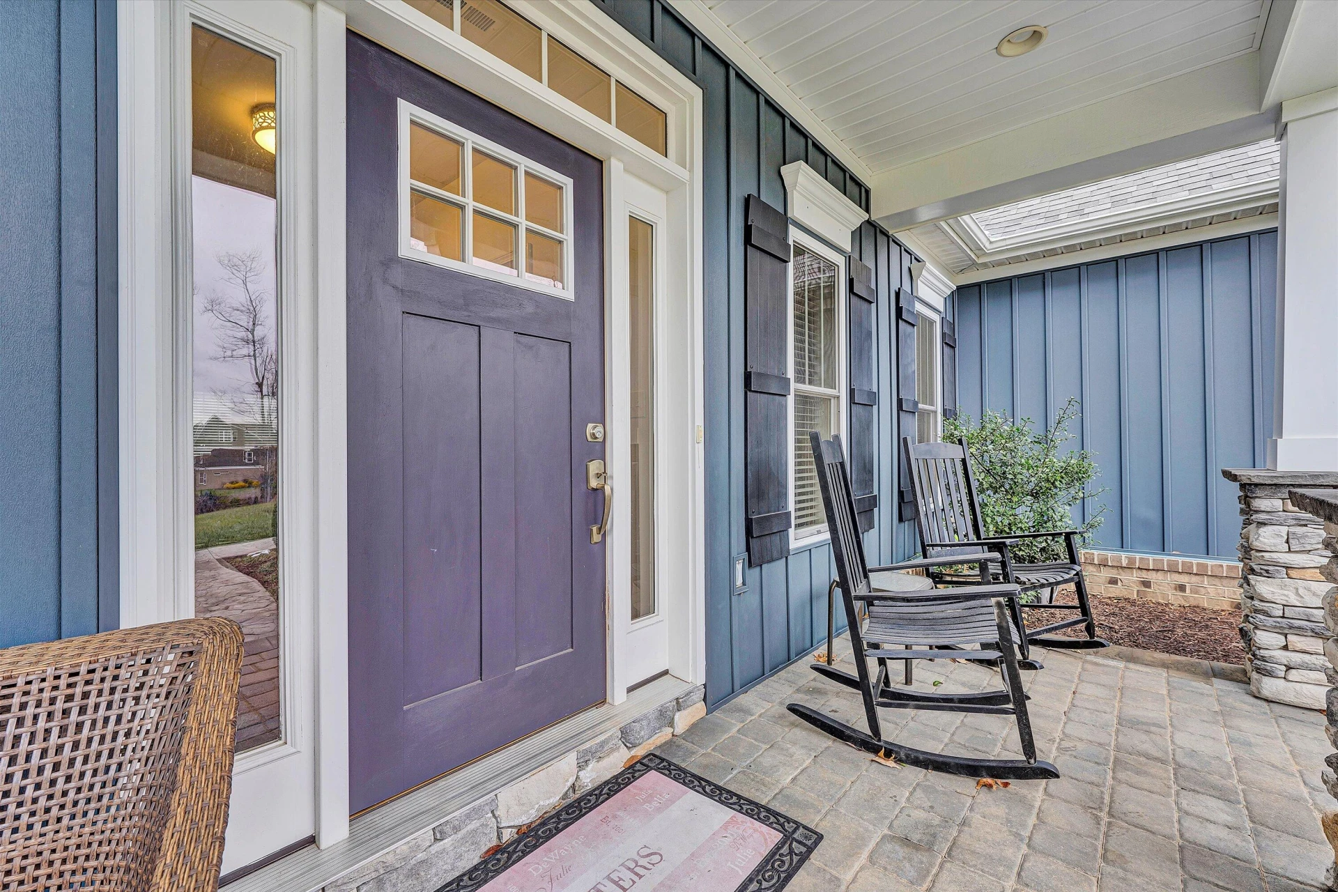 689 Ambler LN - Photo 7