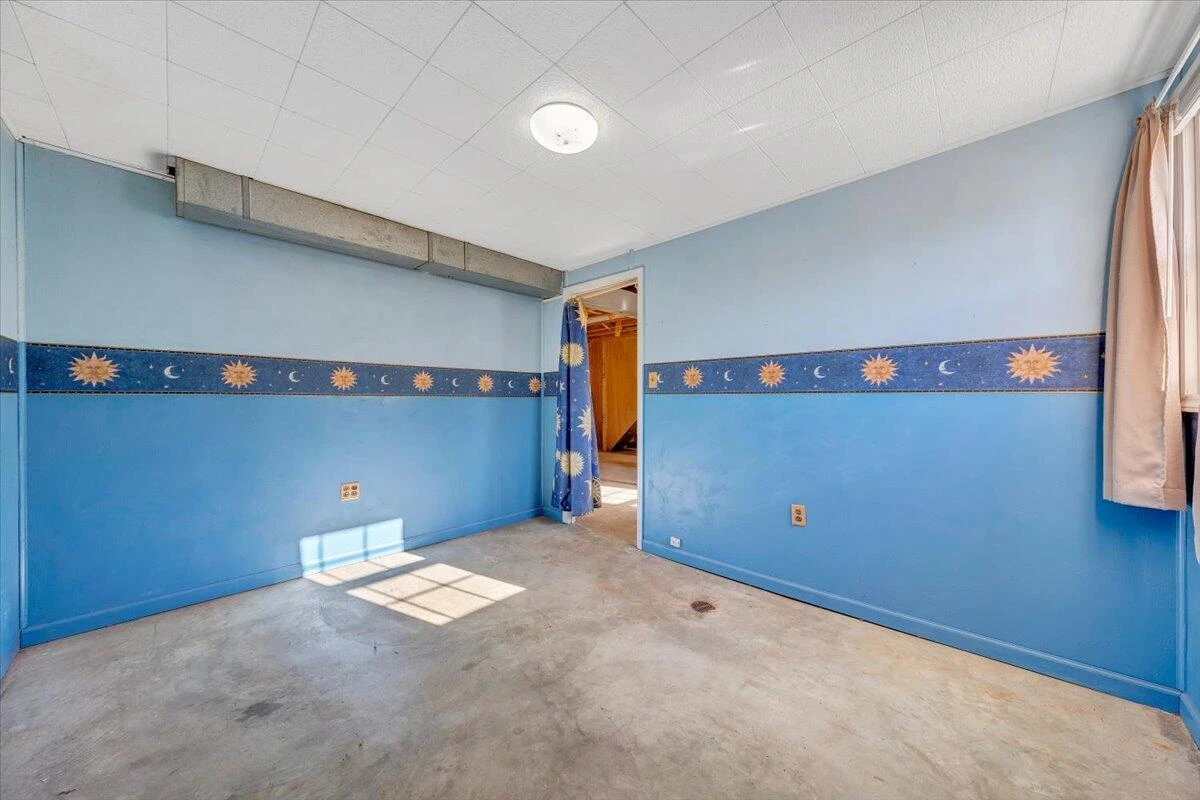 303 Farmer LN - Photo 33