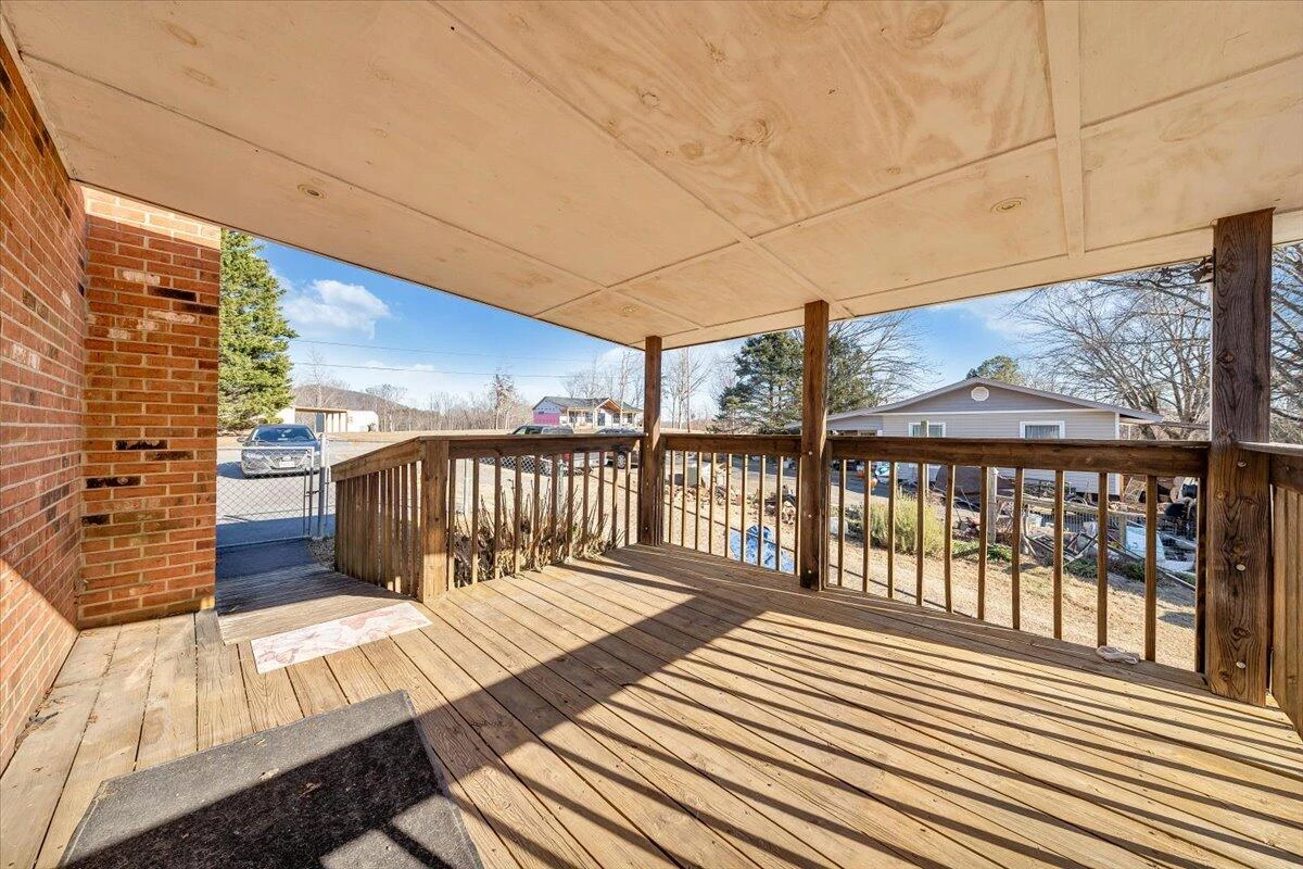 303 Farmer LN - Photo 10