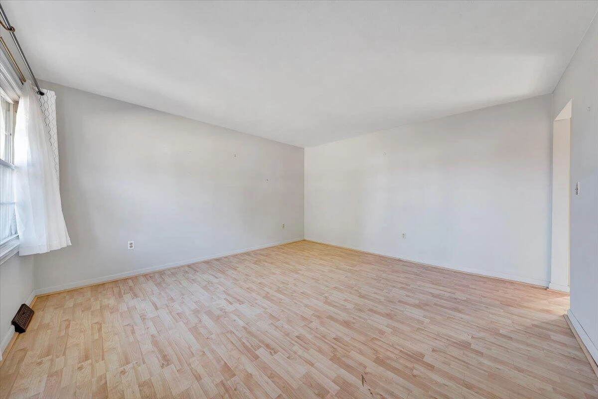 303 Farmer LN - Photo 11